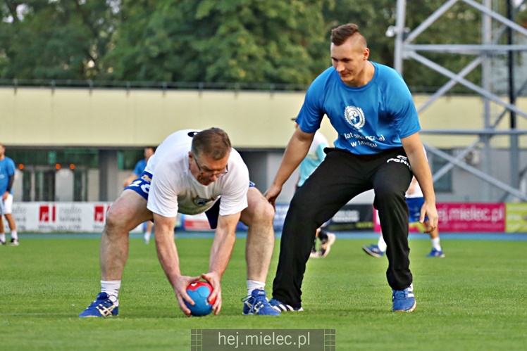 65 lat piłki ręcznej w Mielcu - mecz pokazowy
