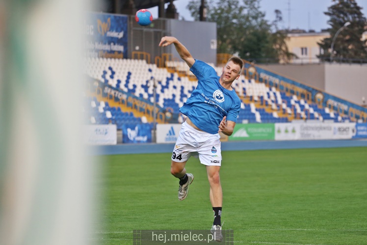 65 lat piłki ręcznej w Mielcu - mecz pokazowy