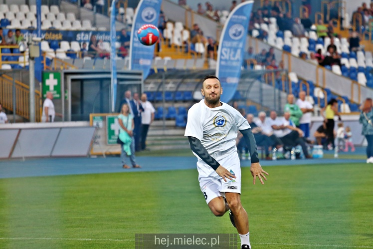 65 lat piłki ręcznej w Mielcu - mecz pokazowy