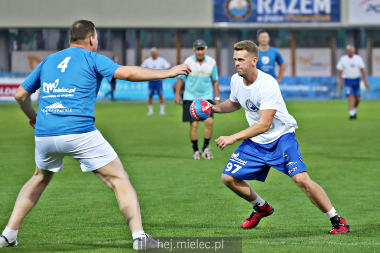 65 lat piłki ręcznej w Mielcu - mecz pokazowy