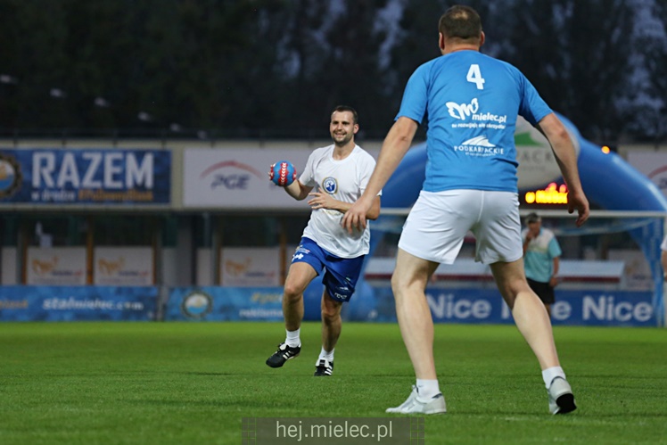 65 lat piłki ręcznej w Mielcu - mecz pokazowy
