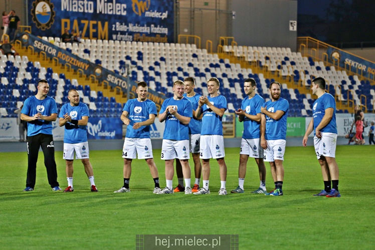 65 lat piłki ręcznej w Mielcu - mecz pokazowy