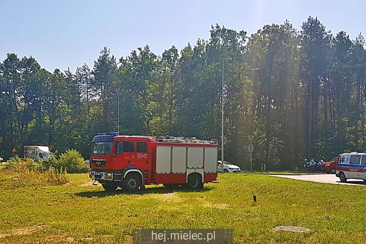 Ciężarówka zgubiła odpady na obwodnicy