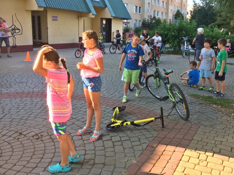 Plenerowy festyn na osiedlu Szafera