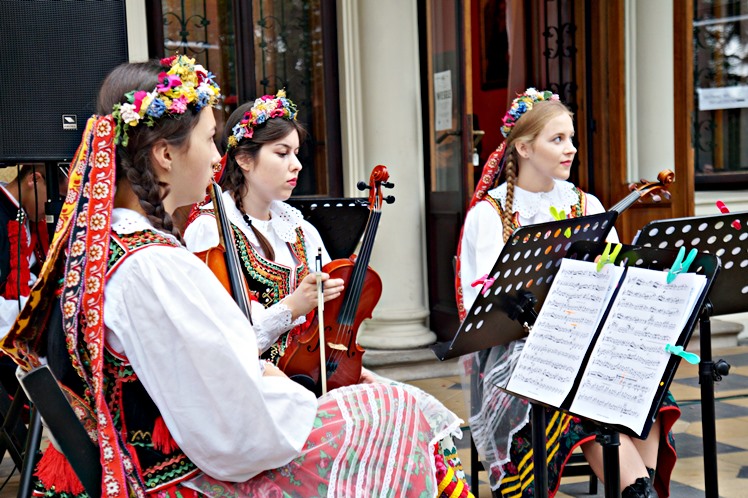 Narodowe Czytanie ?Wesela? w Pałacyku Oborskich