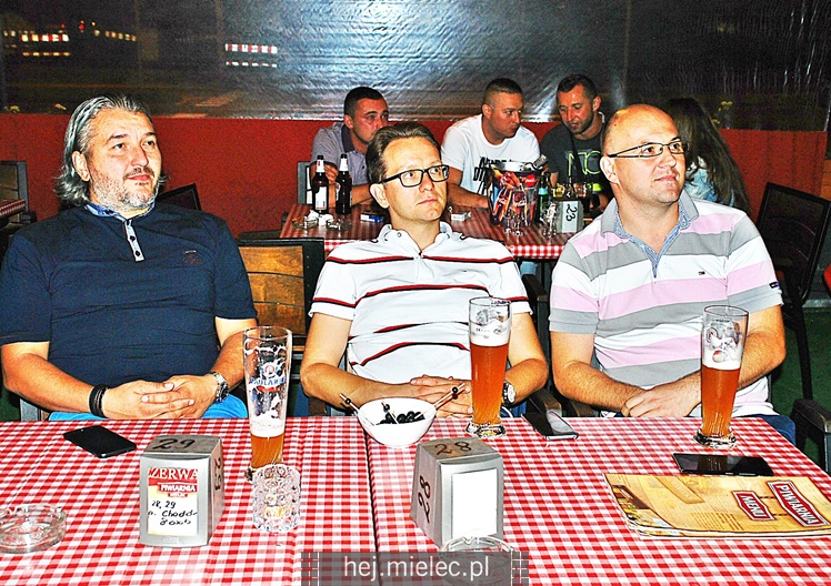Mecz Dania - Polska w Piwiarni Warka Mielec