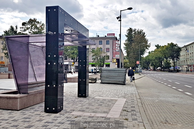 Remont Placu Armii Krajowej dobiega końca