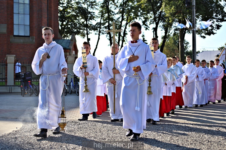 Koronacja obrazu Matki Bożej Królowej Rodzin w Chorzelowie