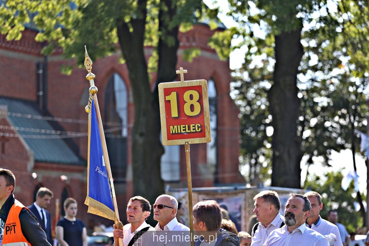 Koronacja obrazu Matki Bożej Królowej Rodzin w Chorzelowie