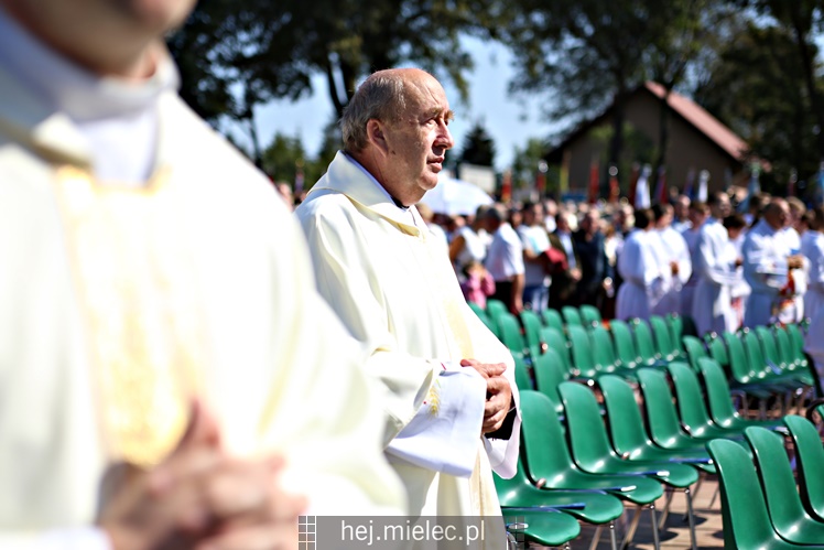 Koronacja obrazu Matki Bożej Królowej Rodzin w Chorzelowie
