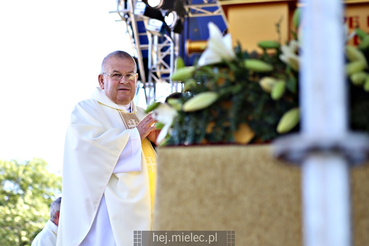 Koronacja obrazu Matki Bożej Królowej Rodzin w Chorzelowie