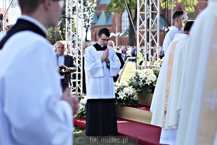 Koronacja obrazu Matki Bożej Królowej Rodzin w Chorzelowie