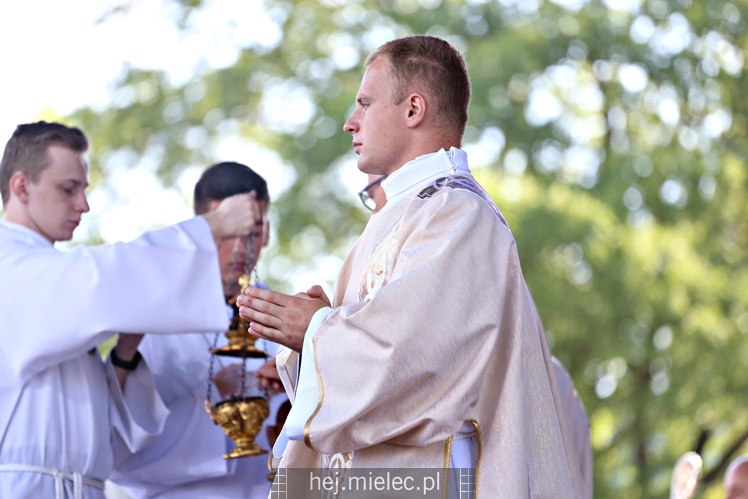Koronacja obrazu Matki Bożej Królowej Rodzin w Chorzelowie
