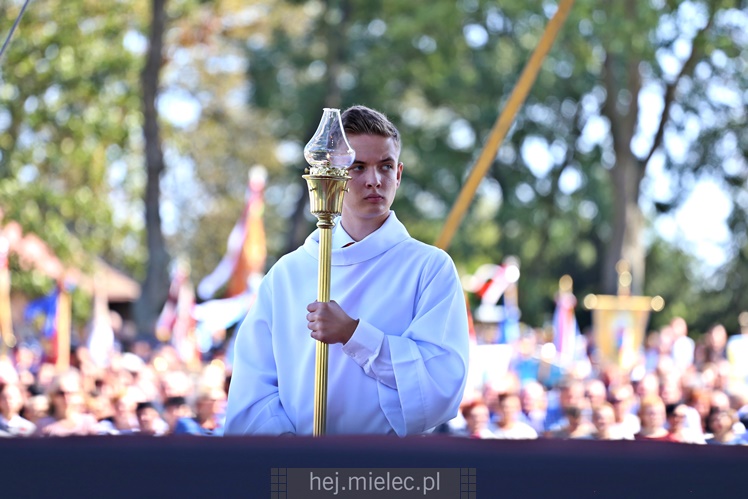 Koronacja obrazu Matki Bożej Królowej Rodzin w Chorzelowie