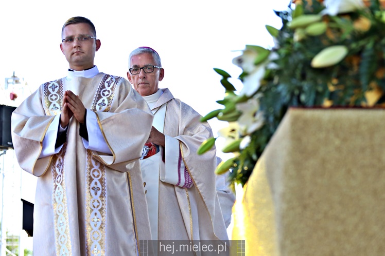 Koronacja obrazu Matki Bożej Królowej Rodzin w Chorzelowie