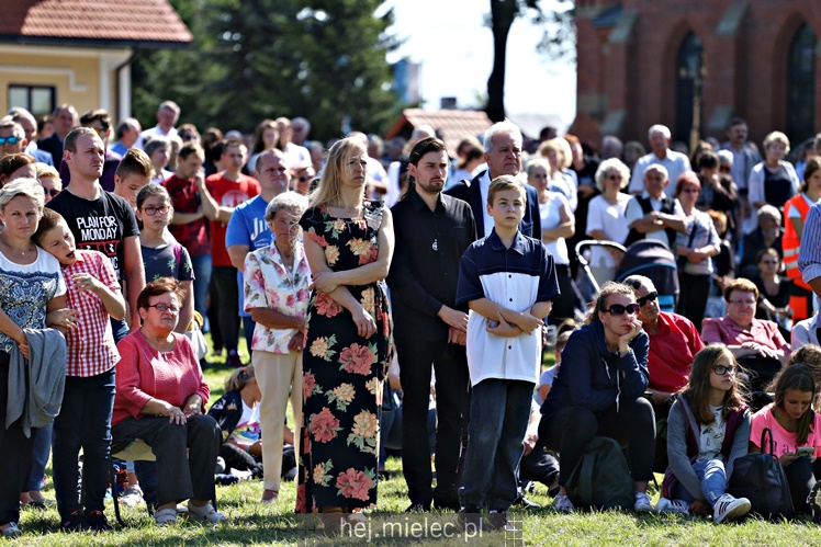Koronacja obrazu Matki Bożej Królowej Rodzin w Chorzelowie