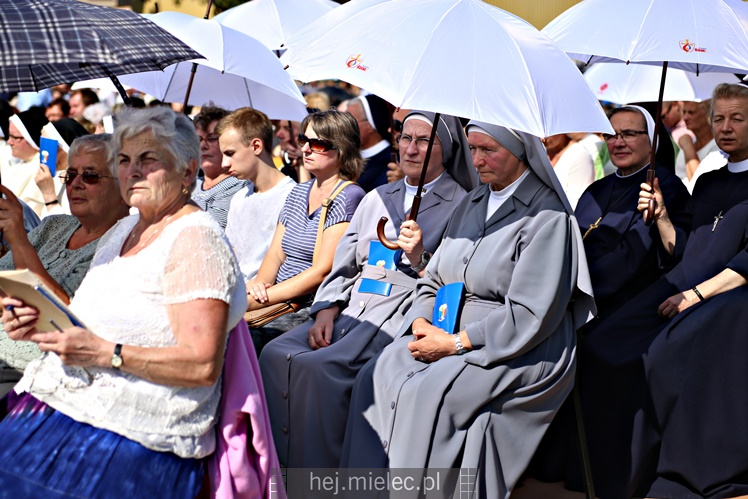 Koronacja obrazu Matki Bożej Królowej Rodzin w Chorzelowie