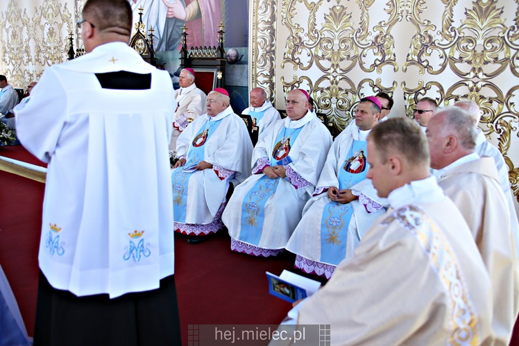 Koronacja obrazu Matki Bożej Królowej Rodzin w Chorzelowie