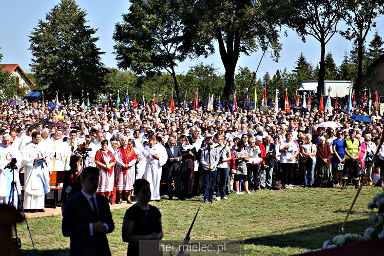 Koronacja obrazu Matki Bożej Królowej Rodzin w Chorzelowie