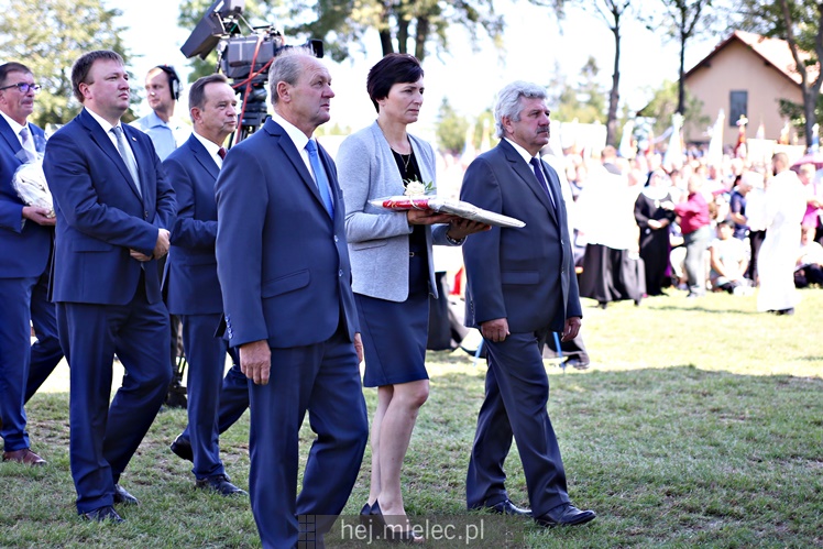 Koronacja obrazu Matki Bożej Królowej Rodzin w Chorzelowie