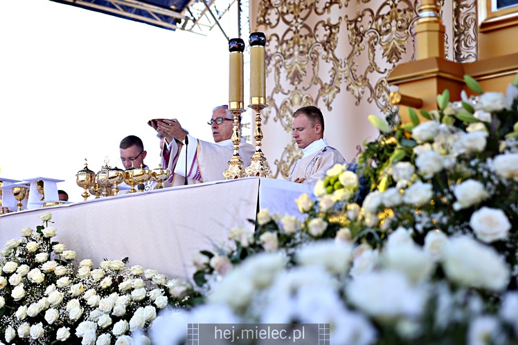 Koronacja obrazu Matki Bożej Królowej Rodzin w Chorzelowie