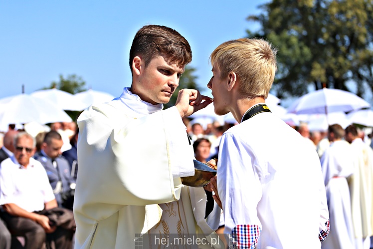 Koronacja obrazu Matki Bożej Królowej Rodzin w Chorzelowie