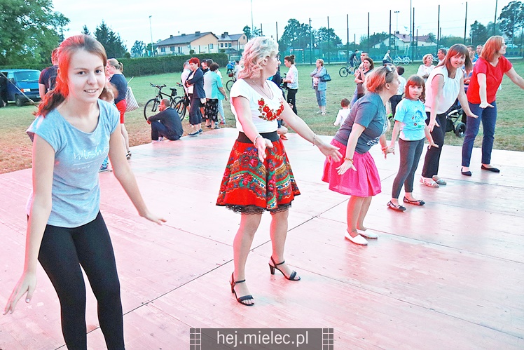 Rodzinny piknik w Chorzelowie: dzień dziękczynienia