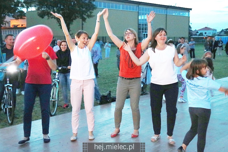 Rodzinny piknik w Chorzelowie: dzień dziękczynienia