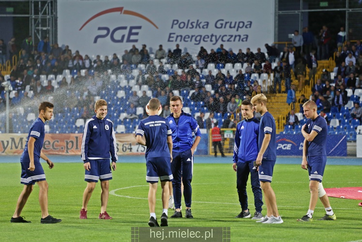 Nice 1 liga:  FKS STAL MIELEC - PUSZCZA NIEPOŁOMICE
