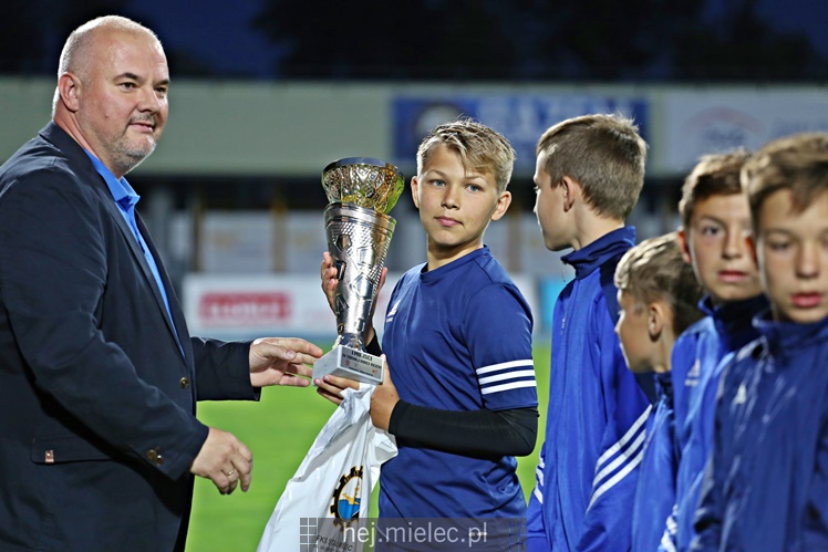 Nice 1 liga:  FKS STAL MIELEC - PUSZCZA NIEPOŁOMICE