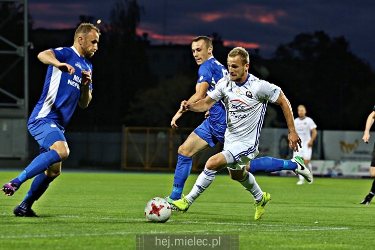 Nice 1 liga:  FKS STAL MIELEC - PUSZCZA NIEPOŁOMICE