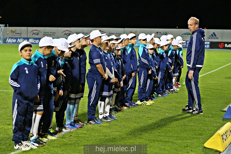 Nice 1 liga:  FKS STAL MIELEC - PUSZCZA NIEPOŁOMICE