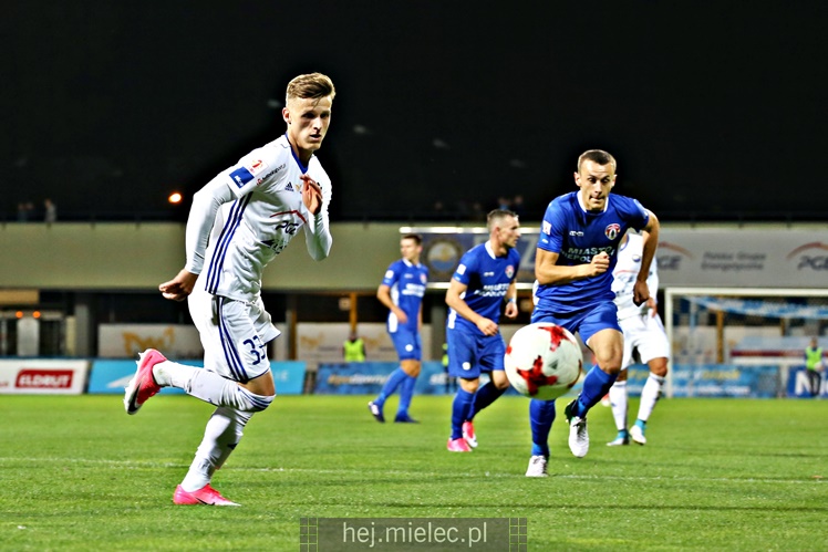Nice 1 liga:  FKS STAL MIELEC - PUSZCZA NIEPOŁOMICE