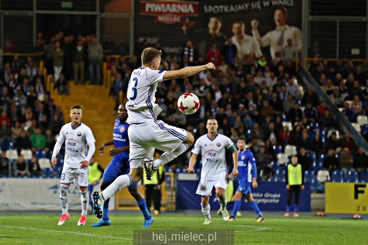 Nice 1 liga:  FKS STAL MIELEC - PUSZCZA NIEPOŁOMICE