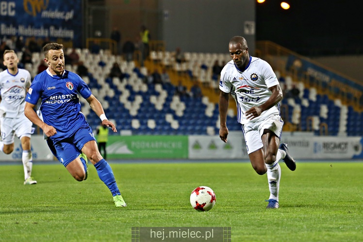 Nice 1 liga:  FKS STAL MIELEC - PUSZCZA NIEPOŁOMICE