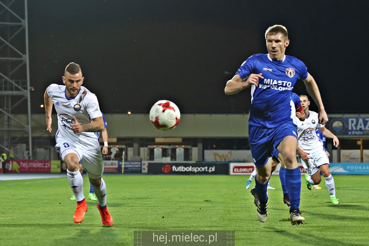 Nice 1 liga:  FKS STAL MIELEC - PUSZCZA NIEPOŁOMICE