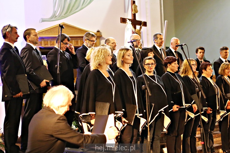 Koncert Alicji Majewskiej, Włodzimierza Korcza i Strzyżowskiego Chóru Kameralnego