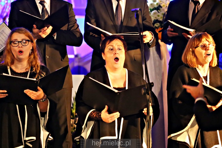 Koncert Alicji Majewskiej, Włodzimierza Korcza i Strzyżowskiego Chóru Kameralnego