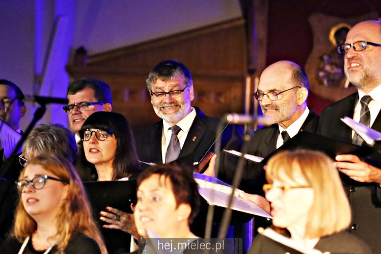 Koncert Alicji Majewskiej, Włodzimierza Korcza i Strzyżowskiego Chóru Kameralnego