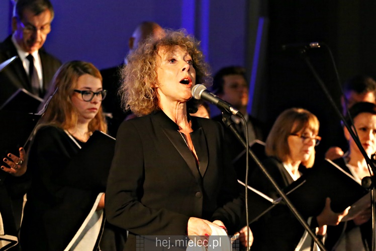 Koncert Alicji Majewskiej, Włodzimierza Korcza i Strzyżowskiego Chóru Kameralnego