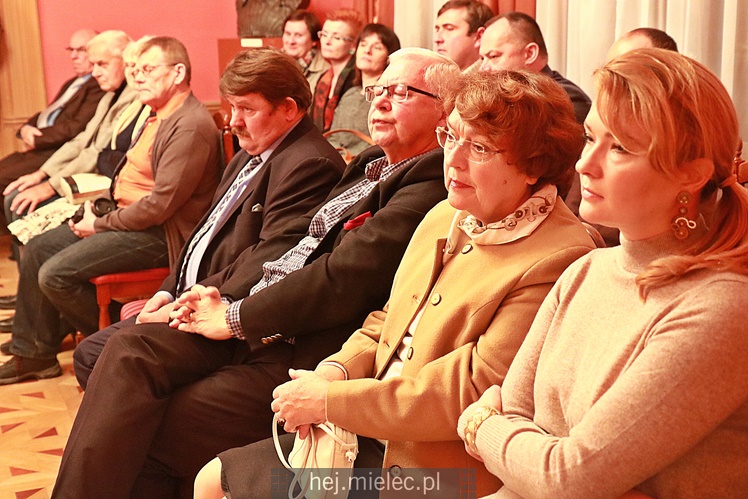 ?Pozdrowienie z Mielca? czyli starych pocztówek czar: spotkanie autorskie