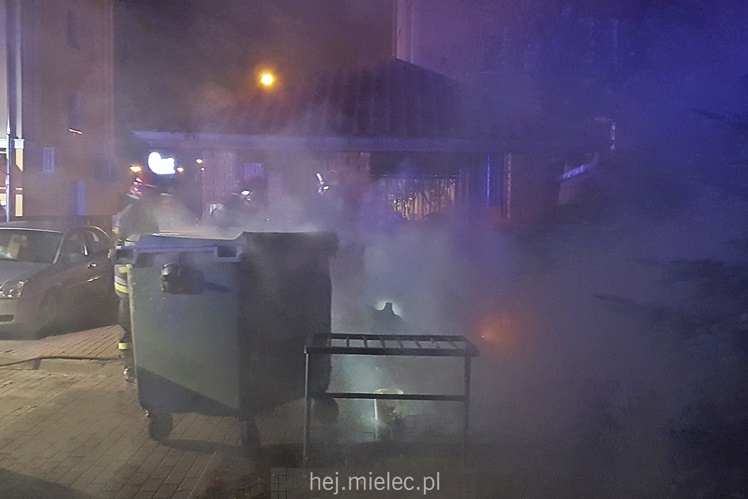 Nocne pożary w centrum Mielca