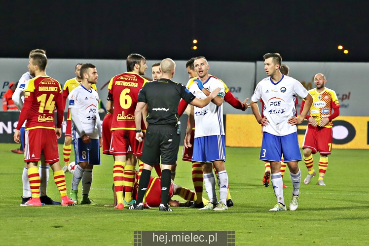 Nice 1 liga:  FKS STAL MIELEC - CHOJNICZANKA CHOJNICE