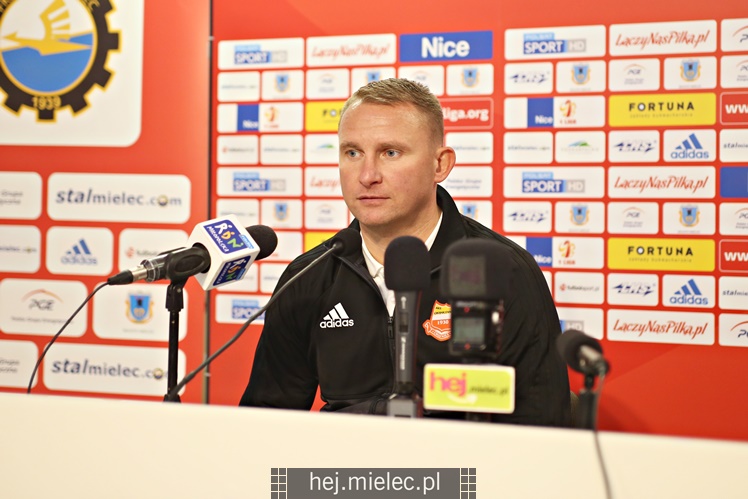 Nice 1 liga:  FKS STAL MIELEC - CHOJNICZANKA CHOJNICE