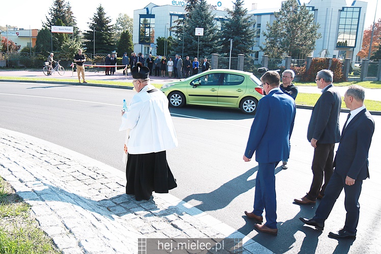 Otwarcie i poświęcenie zmodernizowannych dróg na Strefie