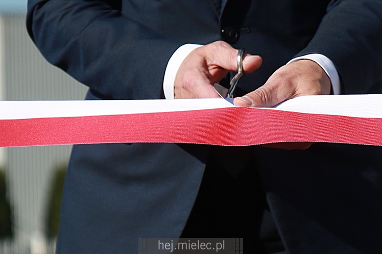 Otwarcie i poświęcenie zmodernizowannych dróg na Strefie