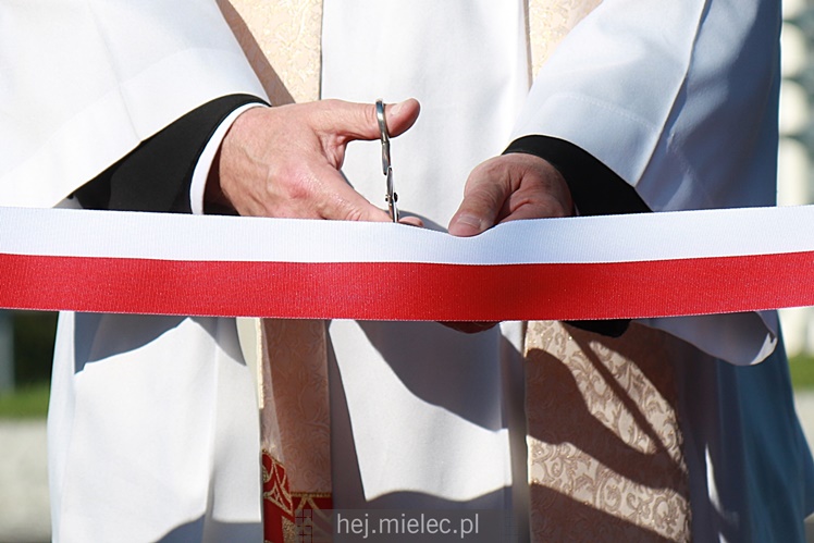 Otwarcie i poświęcenie zmodernizowannych dróg na Strefie