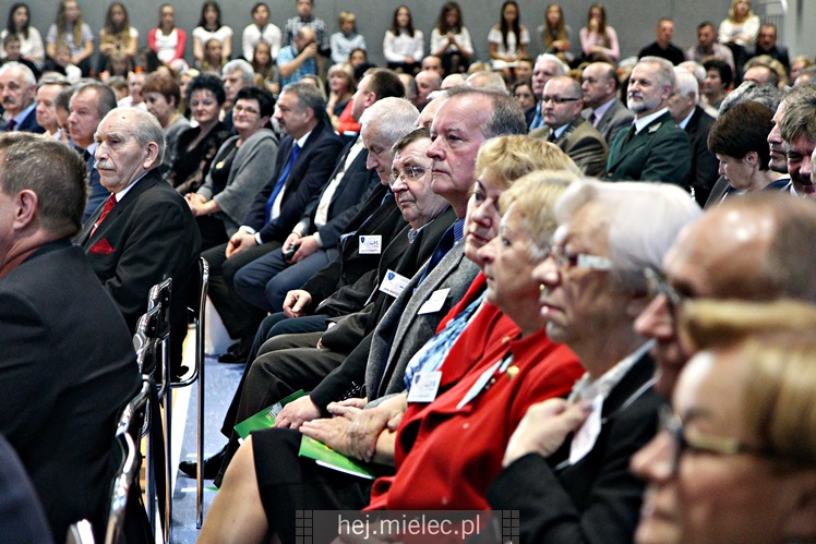 Otwarcie sali gimnastycznej i jubileusz 60-lecia SP3