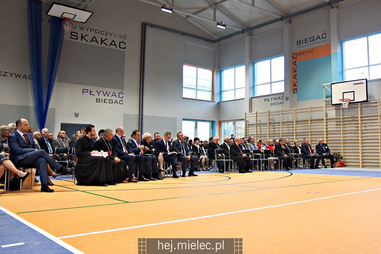 Otwarcie sali gimnastycznej i jubileusz 60-lecia SP3