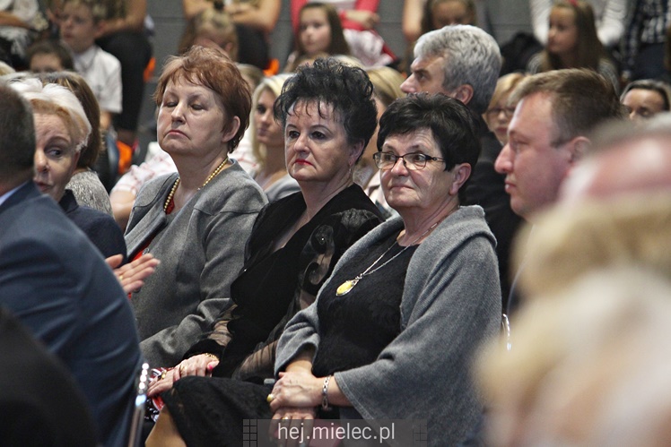 Otwarcie sali gimnastycznej i jubileusz 60-lecia SP3